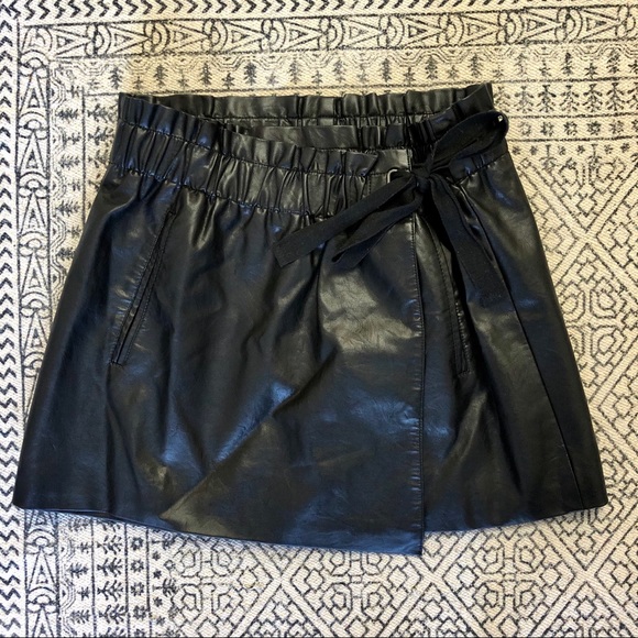 Jolt Dresses & Skirts - 3/$15 NWOT Faux Leather Tie Skirt with pockets